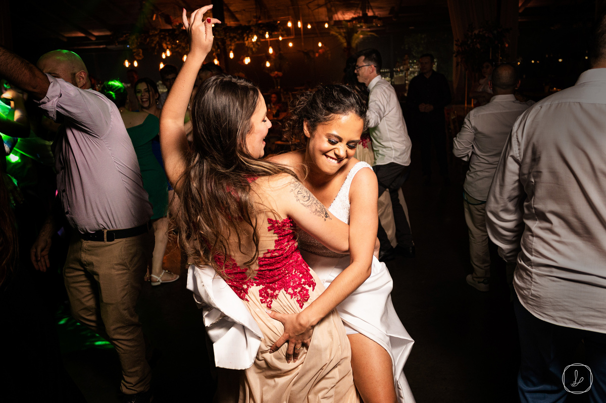 cozzirenoivas,casamentodedia,casamentonaserragaucha,casamentodedia,cerimoniaexterna,arlivre,celebrarcasadeventos,santaelaseventos,rosetafilmes,melhoresfotografosemcaxiasdosul,fotografoemcaxiasdosul,serragaucha,fotosdecasamento