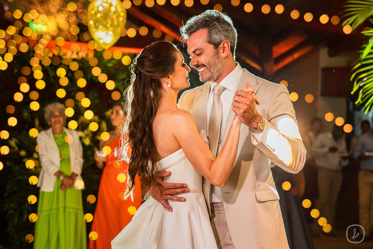 casamentopraiadorosa,carlosbacchi,melhoresvestidosdenoiva,edsoncardoso,cardosofilmes,fazendaverde,ascasamenteirasdorosa,vanessacarra,nosestudiodabeleza,jeffersonhoffmann,thiagomathias,vininetto,titaerafa,armfur,jamesfranca,francieleavila,casamentonapraia,