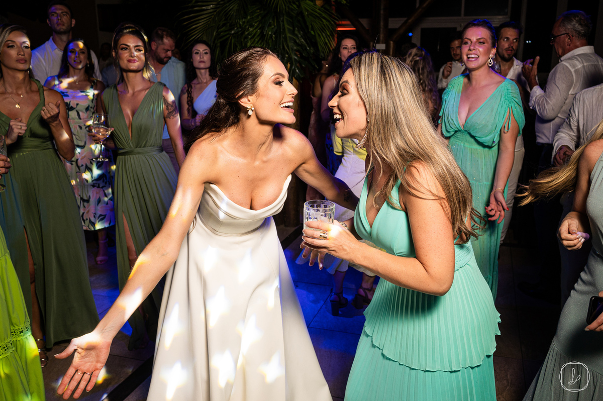 casamentopraiadorosa,carlosbacchi,melhoresvestidosdenoiva,edsoncardoso,cardosofilmes,fazendaverde,ascasamenteirasdorosa,vanessacarra,nosestudiodabeleza,jeffersonhoffmann,thiagomathias,vininetto,titaerafa,armfur,jamesfranca,francieleavila,casamentonapraia,