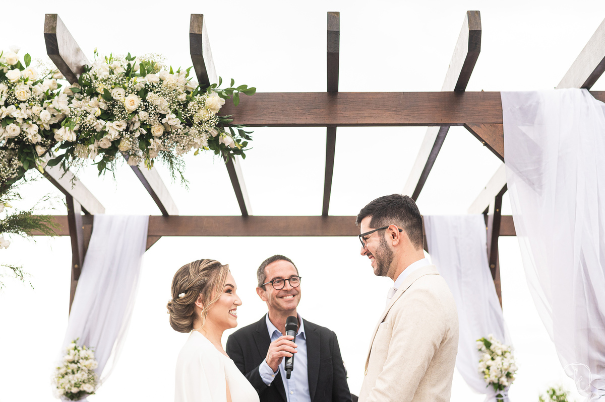 anadottoatelier,vestidodenoivacomcapa,armefur,vanessacarra,altosdovale,casamentoexterno,casamentocomchuva,casamentonaserragaucha,casamentoemcaxiasdosul,melhoresfotosdecasamento,ltmfilmes,altosdovale,lugarespracasar