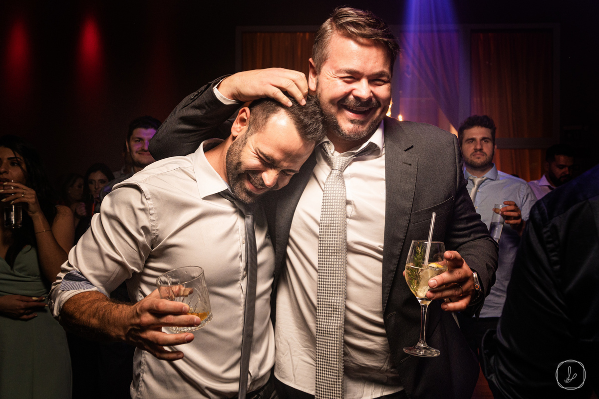 casamentoempoa,fotografoempoa,fotografodecasamentors,casavetro,luizamarra,marquinhossantos,melhorescasamentosrs,maubagarollo,luisschumacher,celebrantebilingue,celebracaodecasamento,casamentonacasavetro,mullerfestas