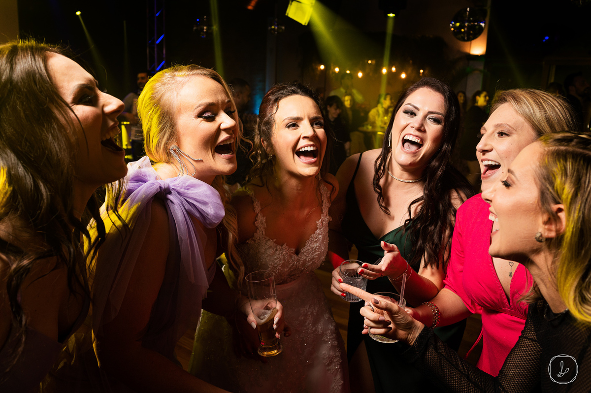 casamentonaserragaucha,casamentoemcarlosbarbosa,galiottofilmes,jennifermachado,fotosdolucaslermen,melhoresfotosdecasamento,fotospremiadas,fotosespontaneas,casamentoclassico,casamentonaigreja,trattoria,fotosdivertidascasamento,casamentonors,serragaucha