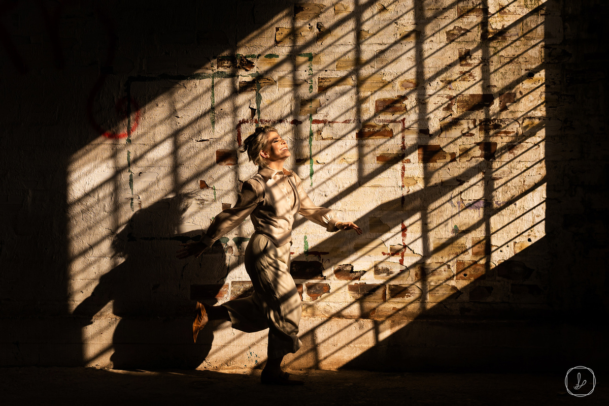 ensaioempoa,ensaioportoalegre,voluntarios3705,ensaioconceitual,retratos,ensaiofeminino,luzesombra,momentweddingfilms,alineevelin,lucaslermen
