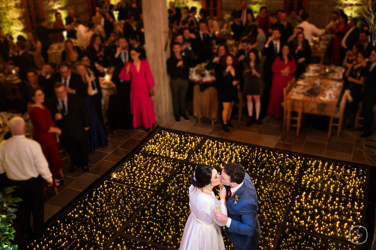 dianemoteler,casamentonaserragaucha,valedosvinhedos,cavebrandalise,paisagensserragaucha,castelonaserragaucha,casamentoemmontebelodosul,casamentonaigreja,denisecolombo,aduana,casaentoclassico