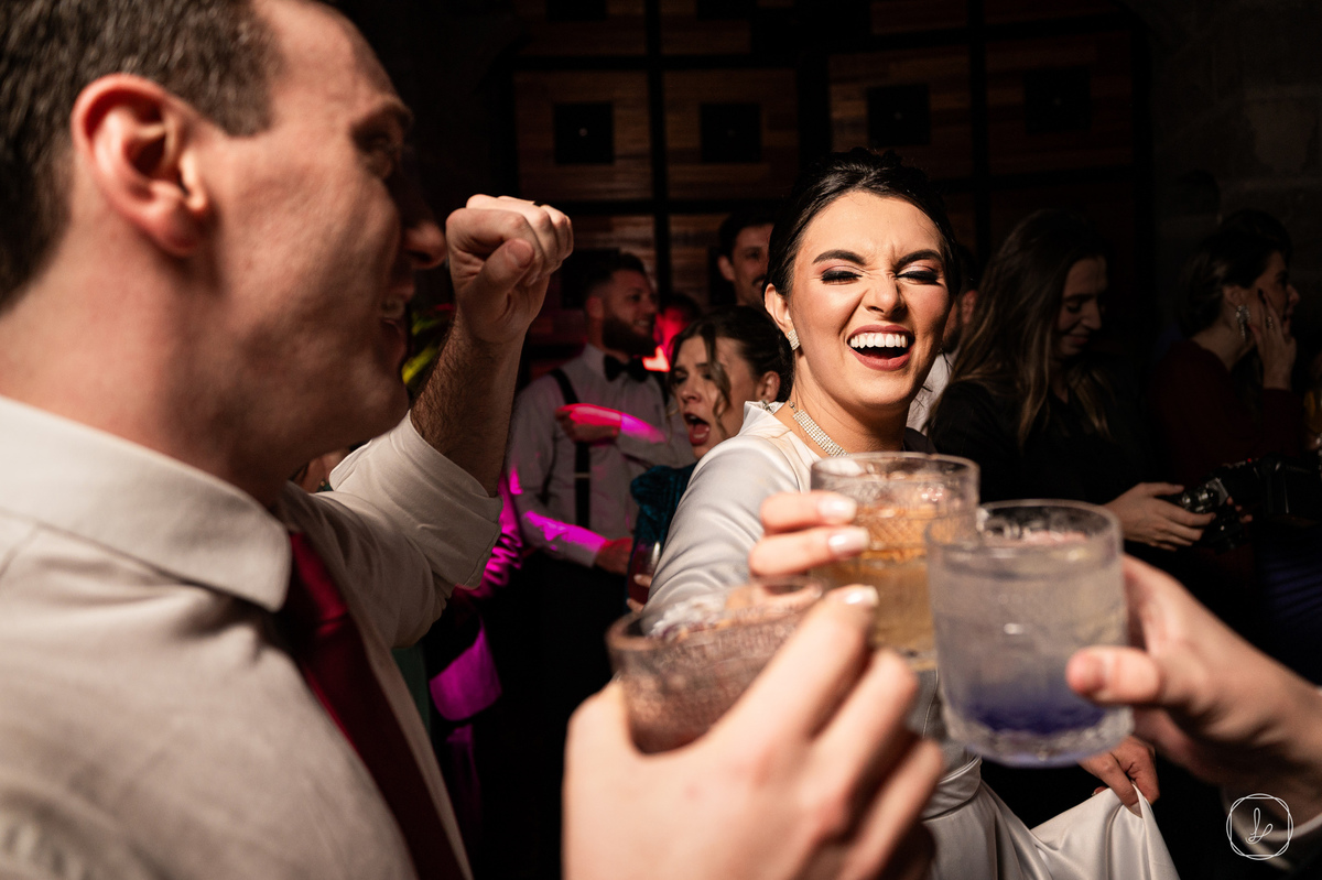 dianemoteler,casamentonaserragaucha,valedosvinhedos,cavebrandalise,paisagensserragaucha,castelonaserragaucha,casamentoemmontebelodosul,casamentonaigreja,denisecolombo,aduana,casaentoclassico