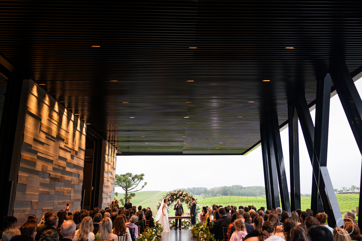 casamentonaserragaucha,casamentovinicolaluizargenta,casamarelanoivas,melhoresfotografosserragaucha,fotografoemfloresdacunha,fotosdecasamento,lugarespracasarserragaucha,dududrinks,nosestudiodabeleza,asmallmann,casamentonavinicola,eguibaldasso,celebrante