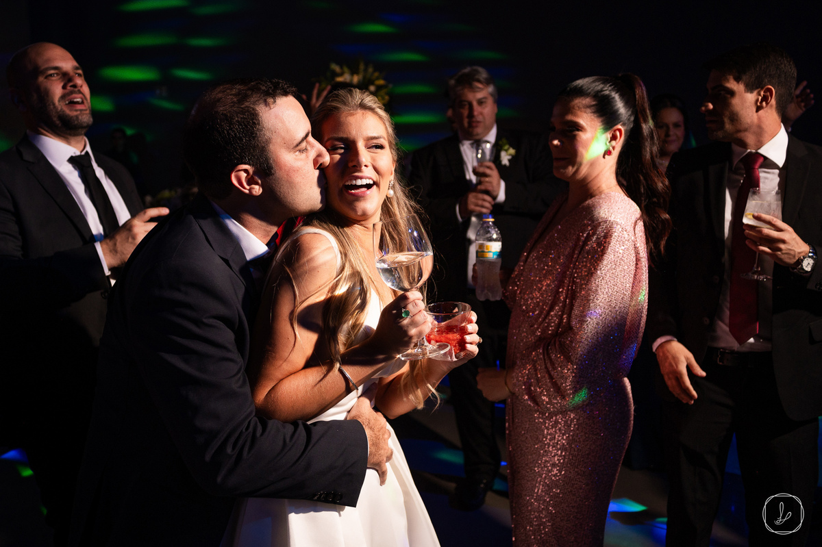 casamentonaserragaucha,casamentovinicolaluizargenta,casamarelanoivas,melhoresfotografosserragaucha,fotografoemfloresdacunha,fotosdecasamento,lugarespracasarserragaucha,dududrinks,nosestudiodabeleza,asmallmann,casamentonavinicola,eguibaldasso,celebrante