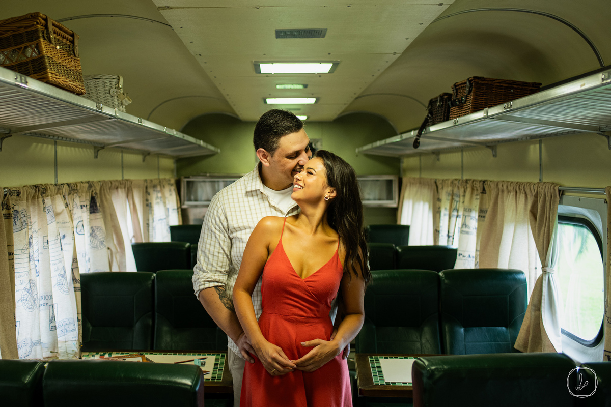 ensaioprewedding,cavecolinasdepedra,ensaiodecasalnavinicola,fotosdecasalvinicola,trem,precasamentoparana,fotografonoparana,fotografodecasamentopr