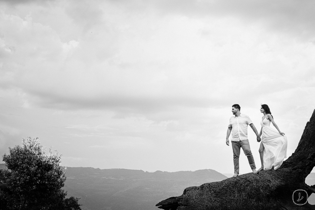 ensaiodecasal,prewedding,villamontagrapa,precasamentonaserragaucha,serragaucha,fotosdecasalnaserragaucha,casalcompet,casalcomgato,ensaiodecasalcomgato,showmotion,vanessacarra