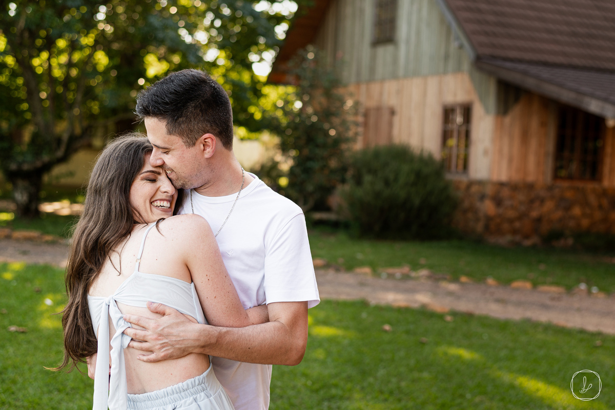 ensaionavinicola,vinicolacampestre,precasamento,ensaiodecasal,fotosdecasal,serragaucha,