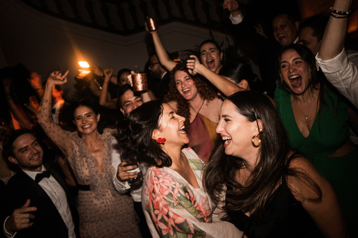 casamentonoriodejaneiro,fotografodecasamentorj,verawang,mansaoalvite,casamentoclassico,melhorescasamentosriodejaneiro,cohen,cohencerimonial,maquiagemrj,vestidodenoivanorj,marividal,igrejaantigase,casamentosnorio,festah,destinationwedding,casamentobrasil