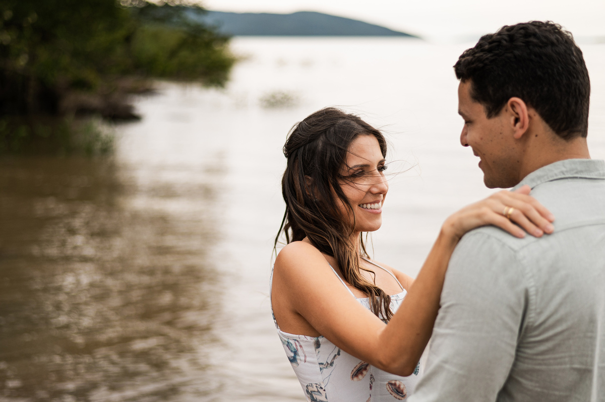 ensaioprewedding,obutia,fotografodecasamentors,fotografodecasamentoportoalegre,melhoresfotosdecasamento,ensaiodecasal,fotoscomcachorros,fotosespontaneas