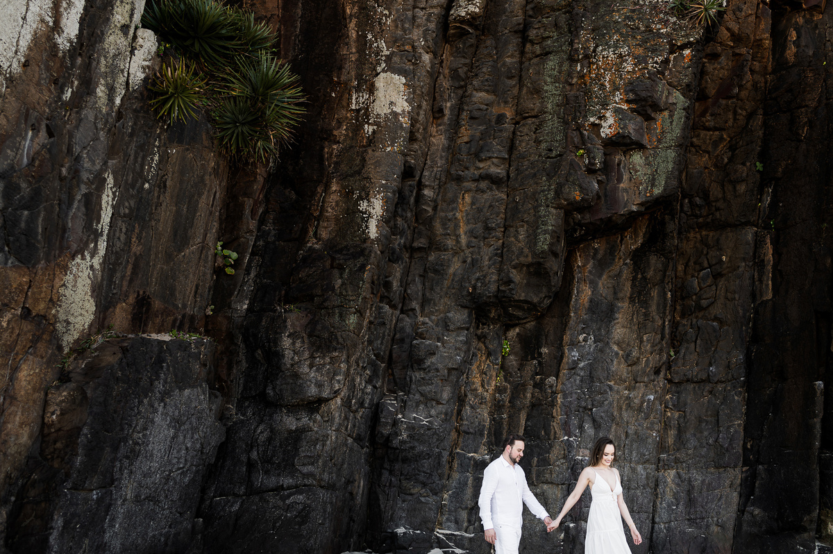 ensaioprecasamento,prewedding,torres,fotosdecasalnapraia,casamentonapraia,fotografodecasamentors,fotografodecasamentonoriograndedosul,melhorespraiasriorandedosul,fotosdecasalcomcachorro