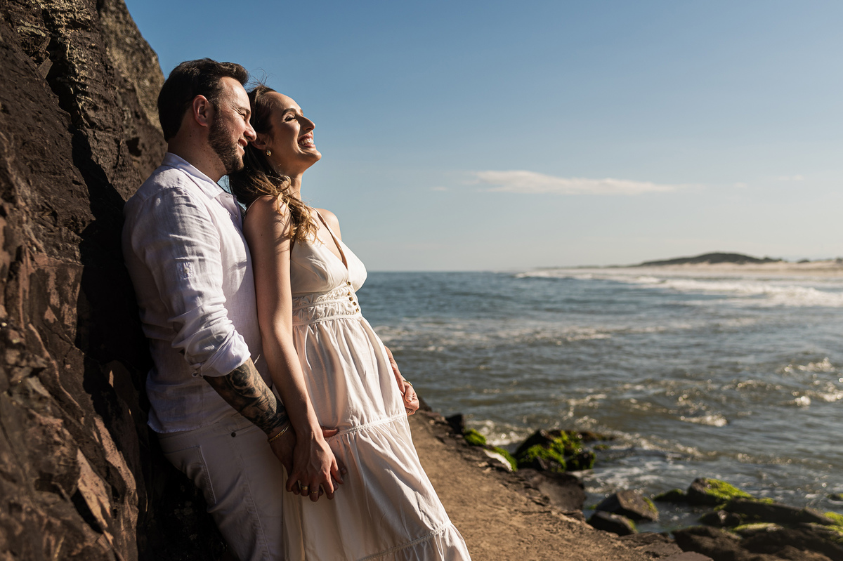 ensaioprecasamento,prewedding,torres,fotosdecasalnapraia,casamentonapraia,fotografodecasamentors,fotografodecasamentonoriograndedosul,melhorespraiasriorandedosul,fotosdecasalcomcachorro