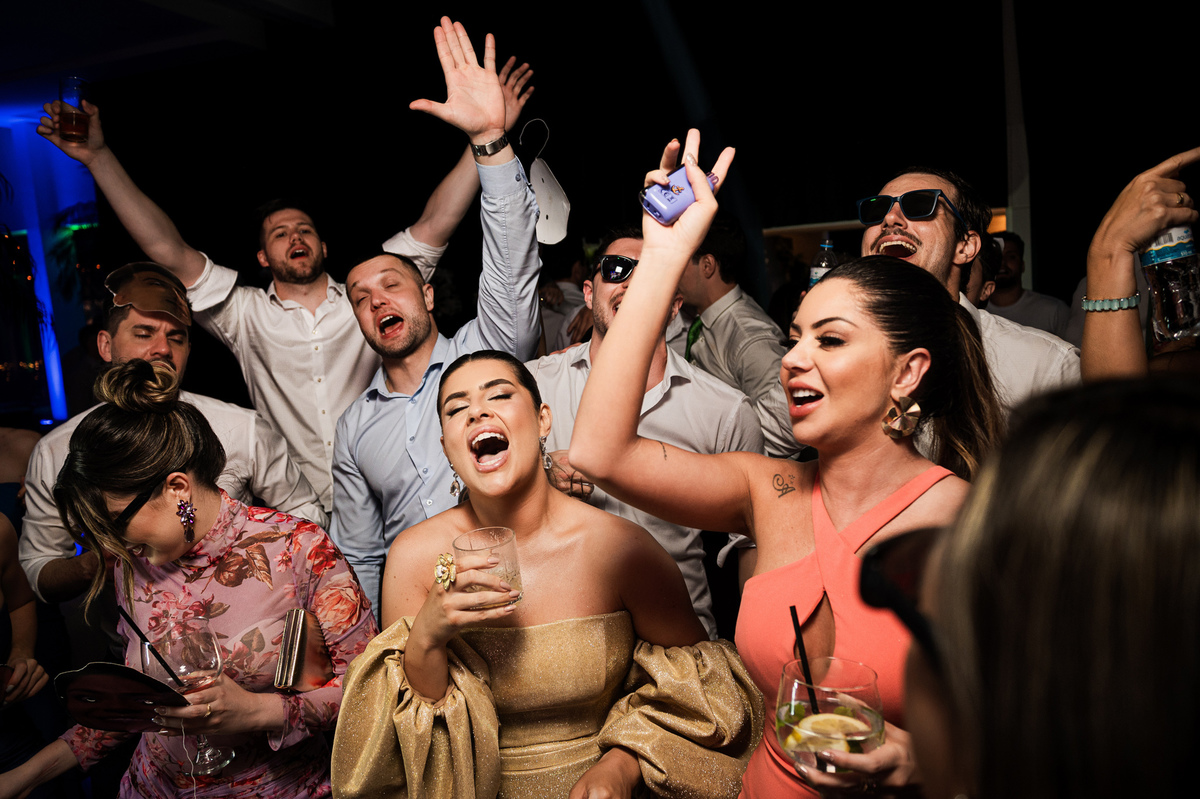 casamentonaserragaucha,altosdovale,carlanegri,anapaulasensolo,definidas,danirizzi,fotografoemcaxiasdosul,fotografonaserragaucha,fotografodecasamento,momentweddingfilms,vanessacarra,vestidodenoiva,maquiagemparanoiva,tendenciasparacasamento,swarovski