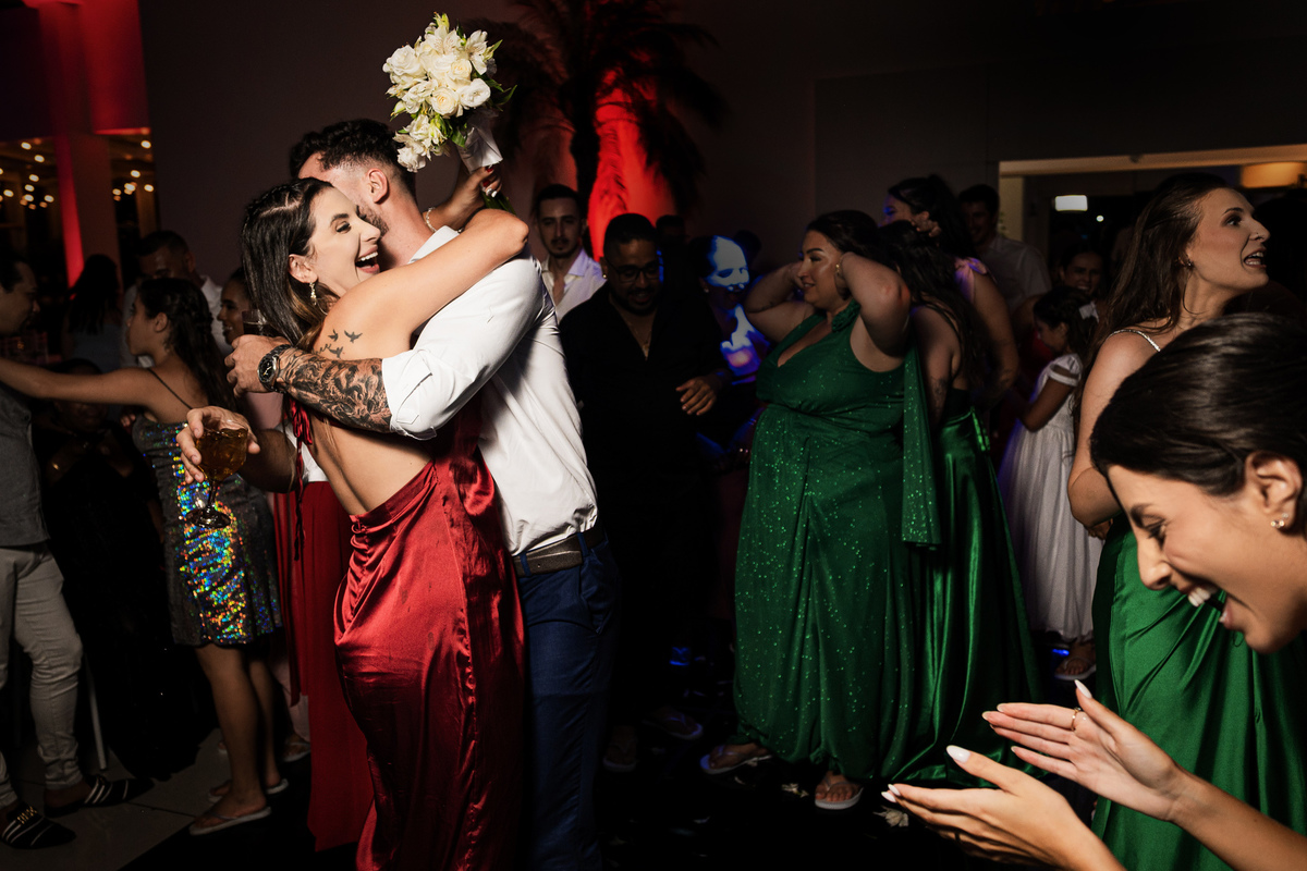 studiojuharaujo,casamentoexterno,casamentonaserragaucha,altosdovale,fotografoemcaxiasdosul,fotografodecasamentors,anadottoatelier,vestidodanoiva,danirizzi,galiottofilmes,bandasambadaamizade,andreimatte,melhorescasamentosserragaucha,lugaresserragaucha