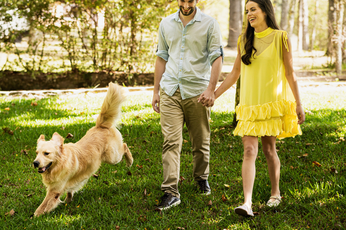 ensaioprecasamento,preweddingcomcachorro,fotoscomgolden,ensaionaserragaucha,fotosdecasalnavinicola,melhoresvinicolasserragaucha,lugarespracasarserragaucha,melhoresensaiosdecasamento,fotosdecasal