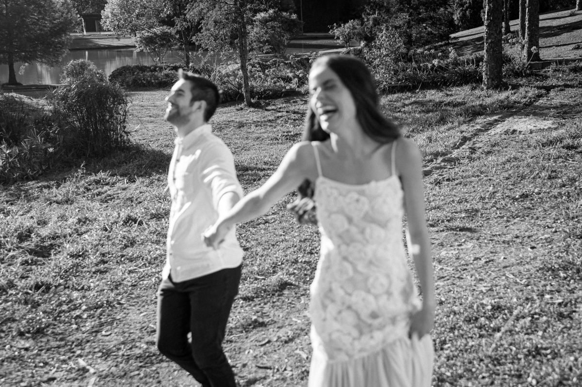 ensaioprecasamento,preweddingcomcachorro,fotoscomgolden,ensaionaserragaucha,fotosdecasalnavinicola,melhoresvinicolasserragaucha,lugarespracasarserragaucha,melhoresensaiosdecasamento,fotosdecasal