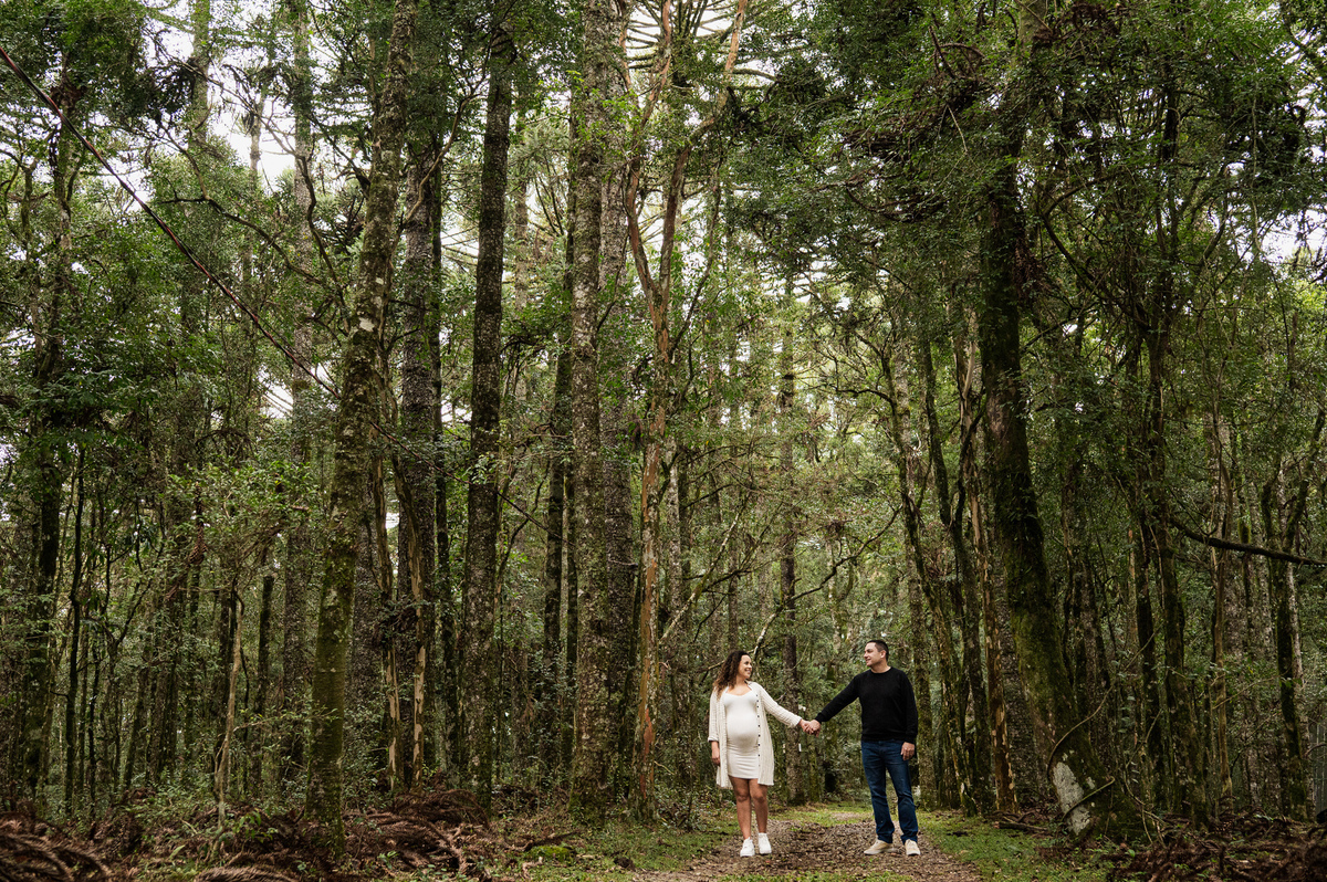 ensaiodefamilia,gestante,serragaucha,cabananaserragaucha,floresdacunha,gravida,fotosdegravida,fotosexternas,ensaioexterno,fotografodefamiliaRS