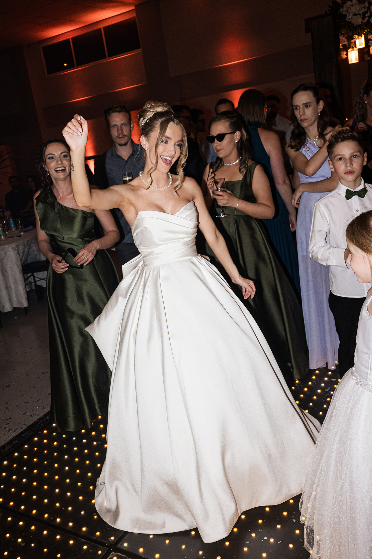 fotografodecasamentors,casamentonaigreja,fotografonors,fotografoserragaucha,marcelaschaefer,robertaselau,casamentoemtupandi,casamentoemsalvadordosul,konzenplatz,barbeariaelsalvador,melhoresfotosdecasamento