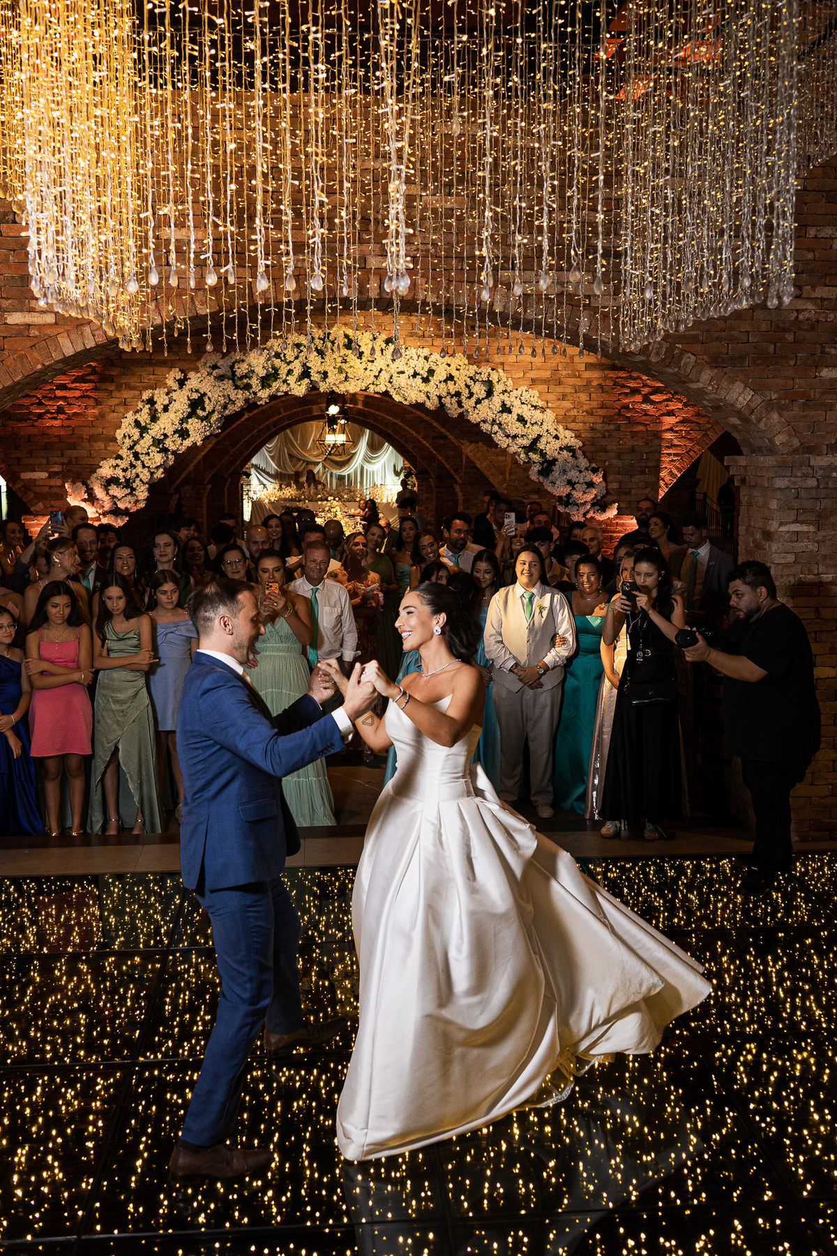 casamentoemvacaria,serragaucha,vinicolacampestre,lugarespracasar,destinationweddingserragaucha,casamentoemvinicola,vinicolasbrasil,vinicolasRS,casamentoderevista,melhorescasamentoRS,fotografodecasamentoserragaucha,fotografonoRS,fotosdecasamento,vestido