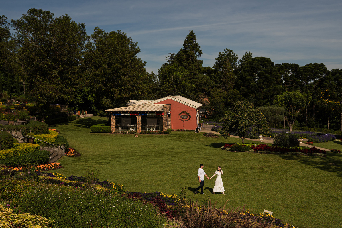 ensaioemgramado,serragaucha,fotografonaserragaucha,parquedelavanda,lugarparaensaio,gramadoecanela,fotosnaserragaucha,melhoresensaiosprewedding,fotografonoRS,lejardin,oquefazeremgramado