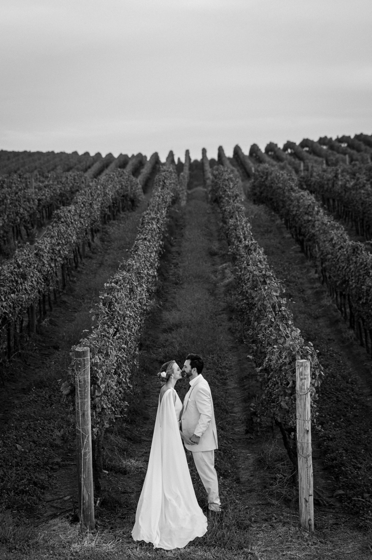 casamentonovaledosvinhedos,casamentonaserragaucha,celebrimomentos,lugarespracasarnaserragaucha,cavegeisse,melhoreslugaresparacasamento,bellocostume,vestidodenoiva,anacarolinaatelier,geisseterroir,decoracaodecasamento,quebrigadeiro,docesdecasamento,