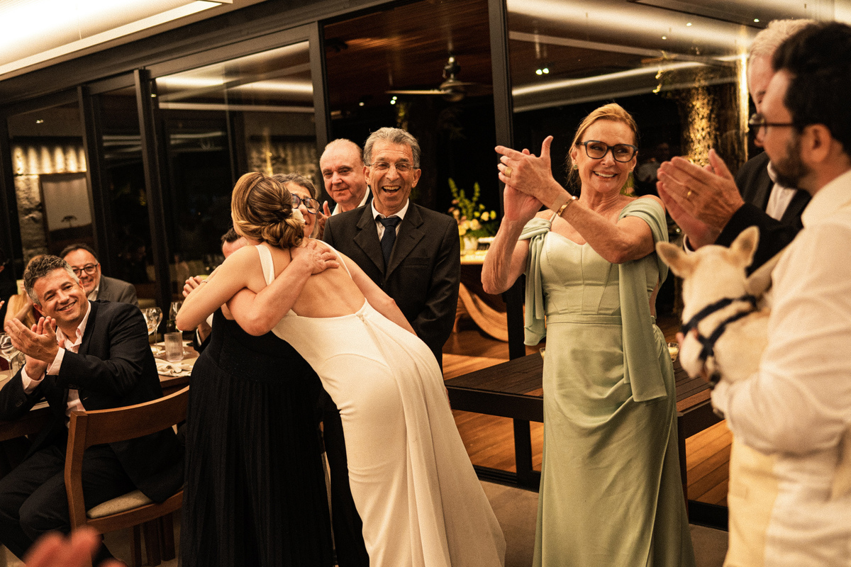 casamentonovaledosvinhedos,casamentonaserragaucha,celebrimomentos,lugarespracasarnaserragaucha,cavegeisse,melhoreslugaresparacasamento,bellocostume,vestidodenoiva,anacarolinaatelier,geisseterroir,decoracaodecasamento,quebrigadeiro,docesdecasamento,