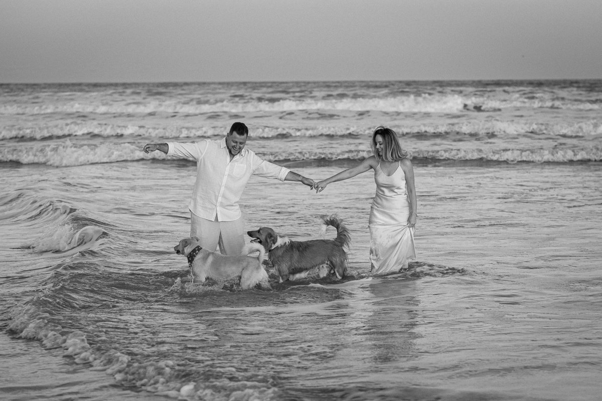 ensaiooprewedding,ensaionapraia,fotografodecasamento,fotografoemsc,faroldesantamarta,precasamento,melhoresfotosdecasal