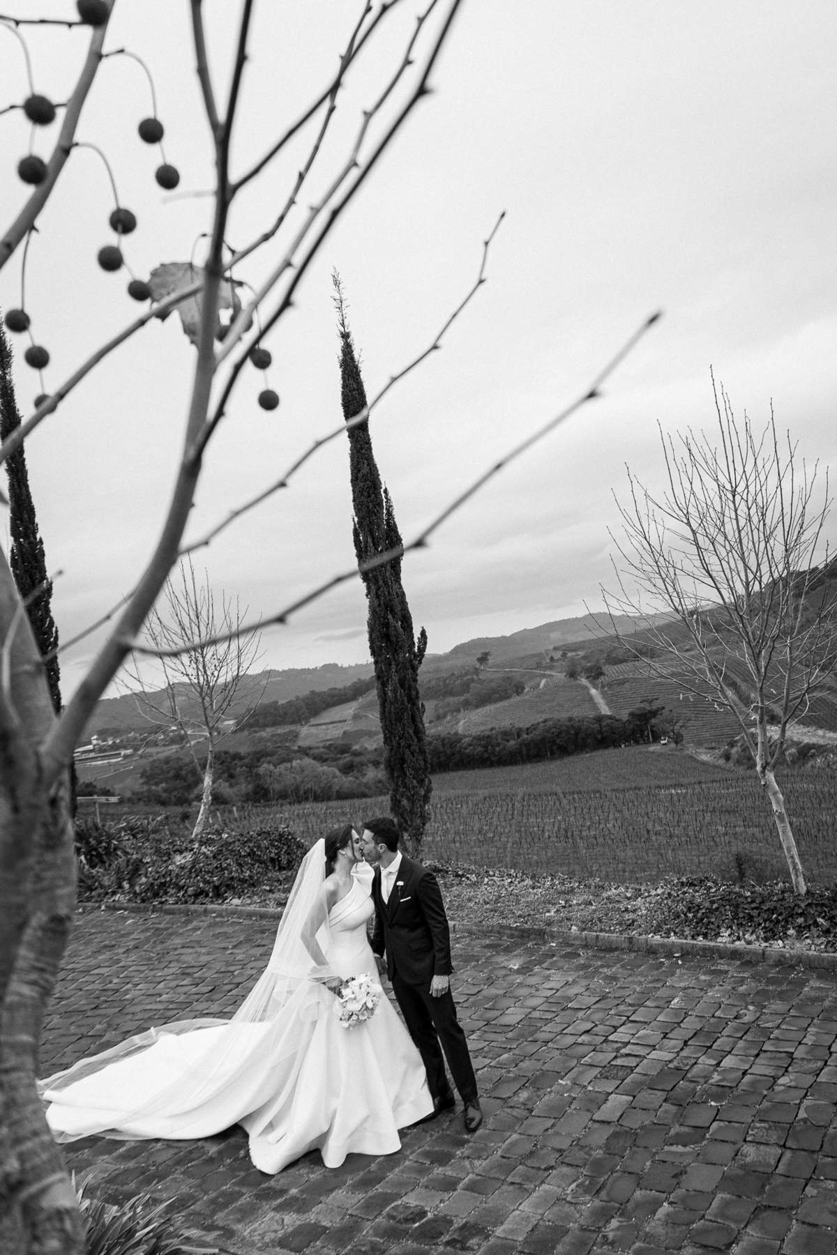casamentonaserragaucha,valedosvinhedos,marcoluigi,hotelespadovinho,lucaslermen,djdanna,carlanegri,casamentosnaserra,vestidodenoiva,casamentoclassico,casamentoelegante,newframefilms,droneweddings