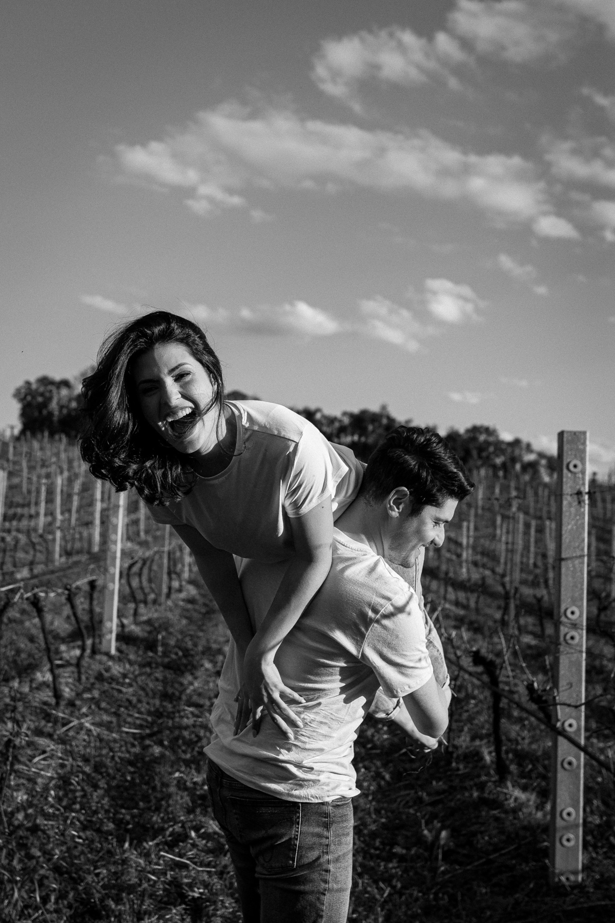 ensaionaserragaucha,vinicolacasacorba,casamentonaserragaucha,melhoresfotosnaserragaucha,fotosdecasalnaserragaucha,ensaioemvinicola,ensaiocomcachorro,fotoscomcachorro
