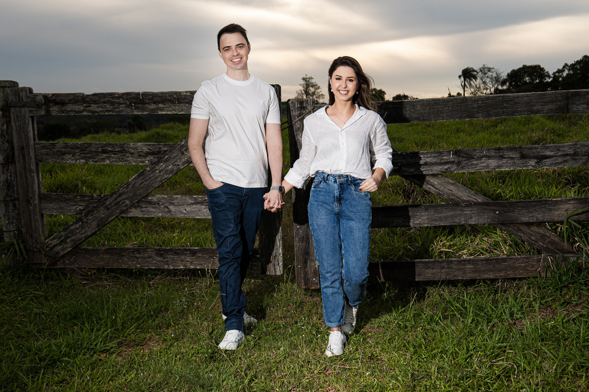 ensaioprecasamento,prewedding,fotografodecasamentonors,portoalegre,novohamburgo,lombagrande,estalagempastoreio,lugarespracasar,casarnoRS,fotosdecasal
