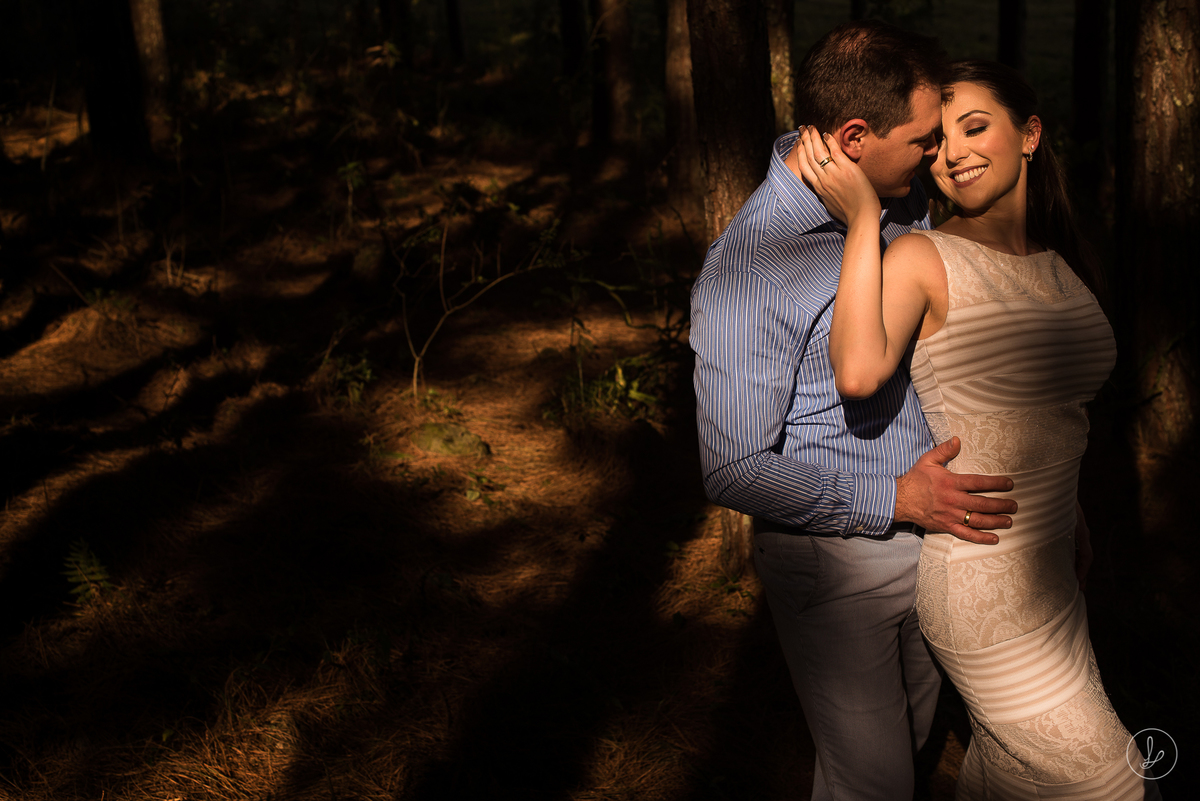 ensaio pré casamento no campo, fotos na serra gaúcha, fotógrafo de casamento caxias do sul, ensaio de casal na fazenda