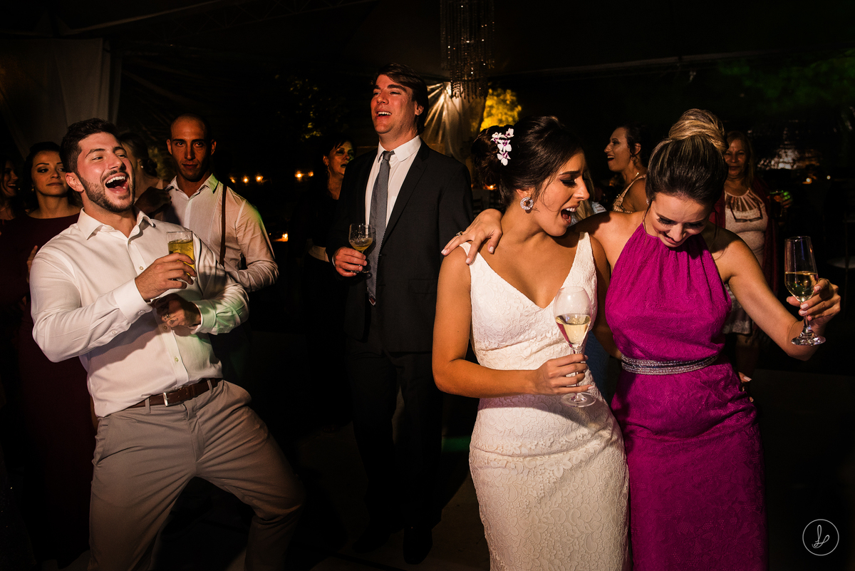 casamentonocampo,casamentonaserragaúcha,casamentoexterno,casamentodedia,fotosdecasamento,fotosespontaneasdecasamento,sãofranciscodepaula,casamentonafazenda,vanessacarra,pronovias