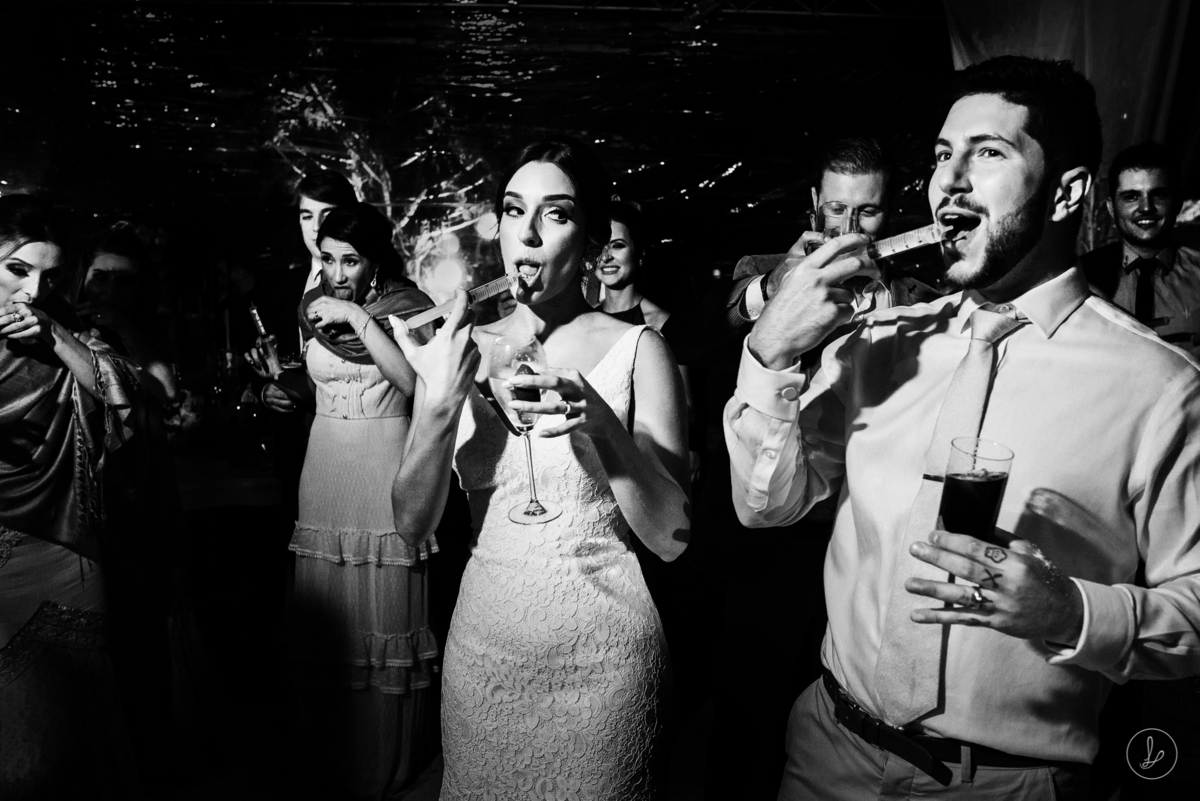 casamentonocampo,casamentonaserragaúcha,casamentoexterno,casamentodedia,fotosdecasamento,fotosespontaneasdecasamento,sãofranciscodepaula,casamentonafazenda,vanessacarra,pronovias