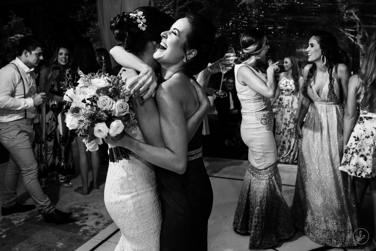 casamentonocampo,casamentonaserragaúcha,casamentoexterno,casamentodedia,fotosdecasamento,fotosespontaneasdecasamento,sãofranciscodepaula,casamentonafazenda,vanessacarra,pronovias