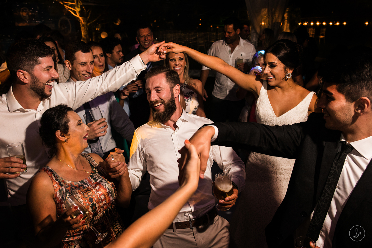 casamentonocampo,casamentonaserragaúcha,casamentoexterno,casamentodedia,fotosdecasamento,fotosespontaneasdecasamento,sãofranciscodepaula,casamentonafazenda,vanessacarra,pronovias