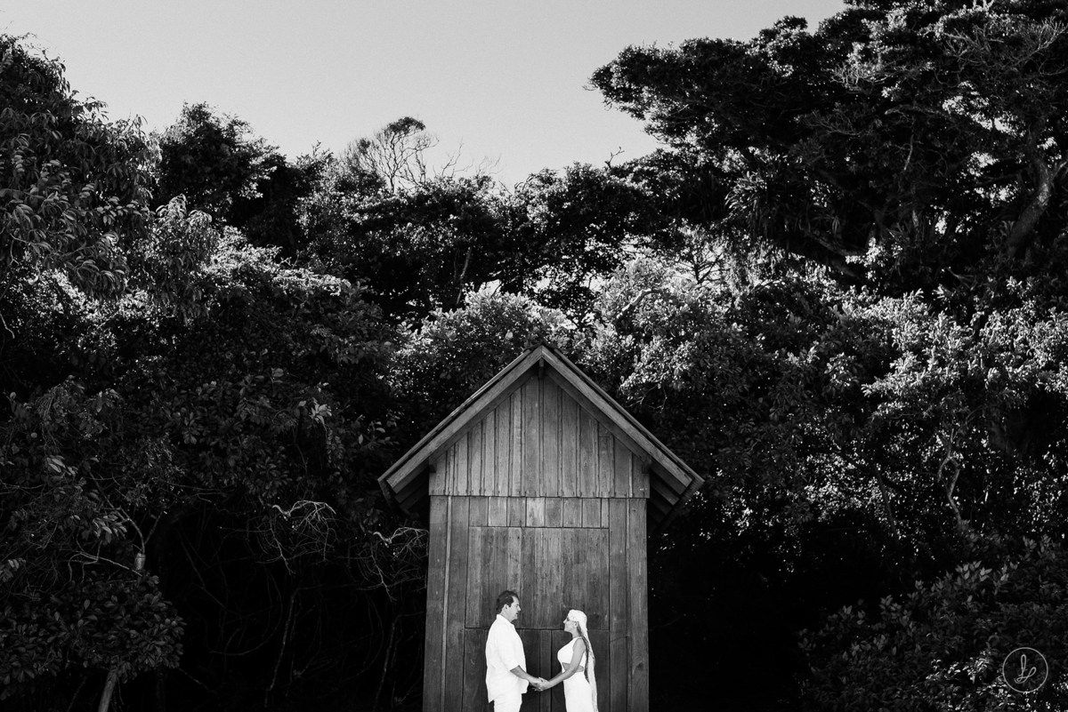 ensaiosnapraia,ilhadocampeche,fotosemflorianopolis,preweddingnapraia,fotosdecasal,ensaiodefotos,noivos,ensaiodecasamento,fotosdecasamento,fotosespontaneasdecasamento,fotosnailhadocampeche