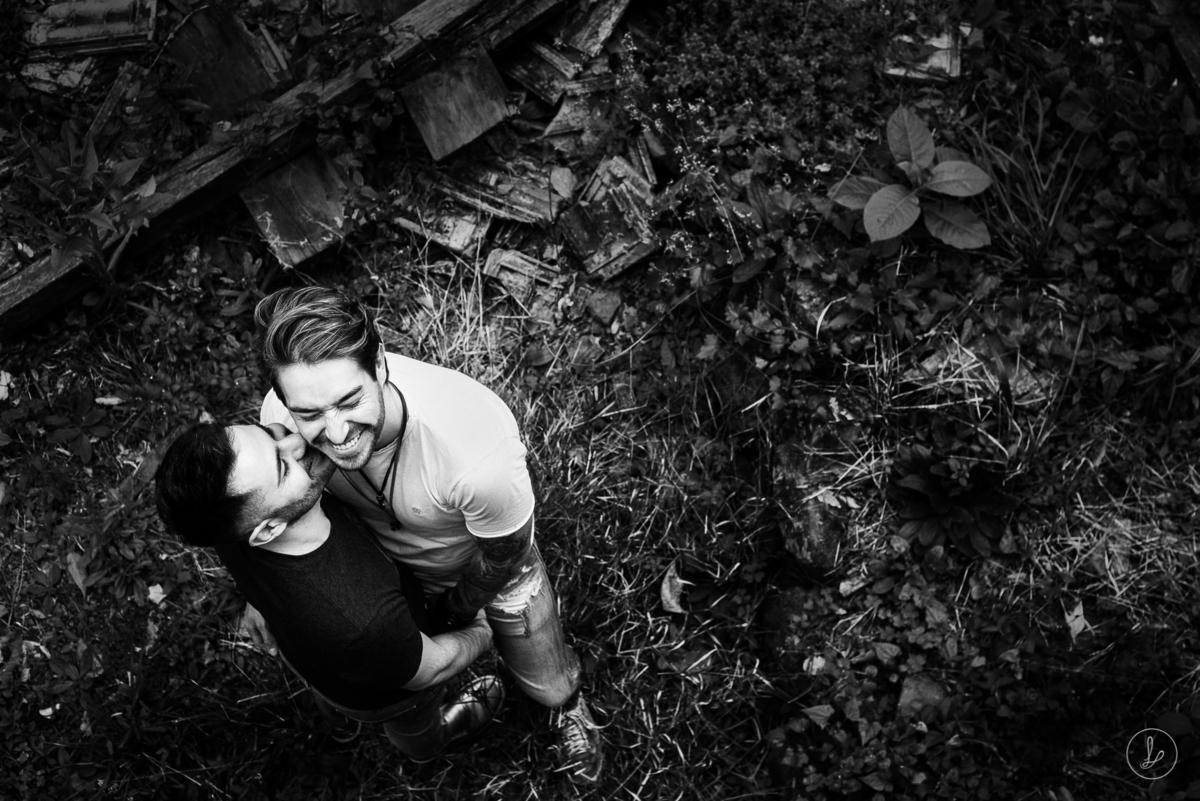 ensaio de casal, ensaio no campo, ensaio na fazenda, ensaio no sitio, casal gay, fotos de casal gay, casamentohomoafetivo,casalhomo,fotosdecasaishomo