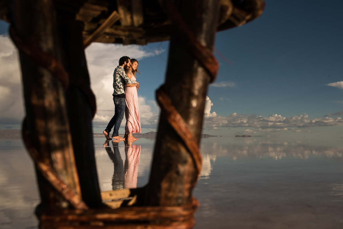 destinationwedding,ensaionosalardeuyuni,salardeuyuni,bolivia.uyuniweddings,photosession,session,potosi,cemiteriodetrens