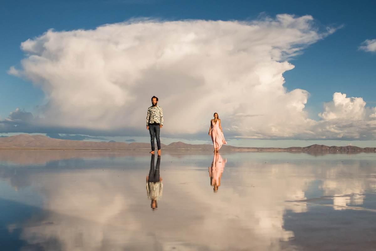 destinationwedding,ensaionosalardeuyuni,salardeuyuni,bolivia.uyuniweddings,photosession,session,potosi,cemiteriodetrens