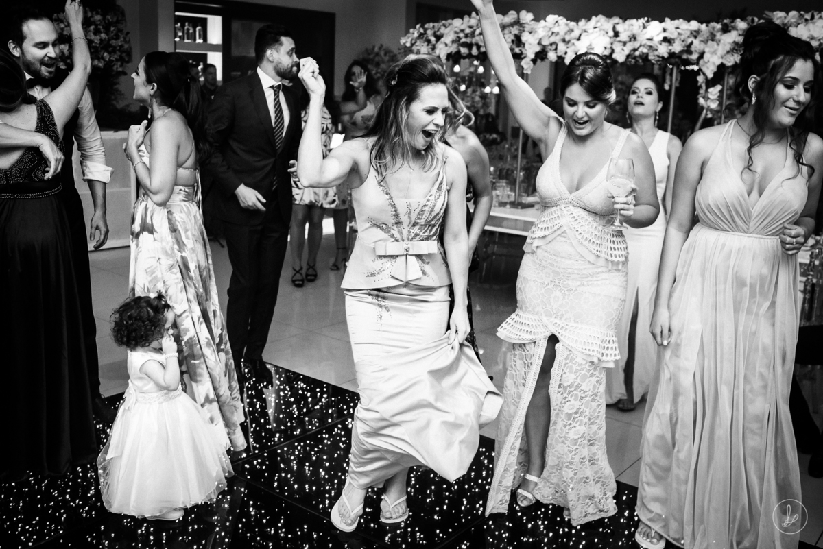 casamentonoaltosdovale,anadottoatelier,vestidodenoiva,lucaslermen,ltmfilmes,melhoresfotosdecasamento,casamentonaserragaucha,melhoresfotografos,fotospremiadasdecasamento,fotosespontaneas,sayido,carlospinto,eletrosax,casamentoemcaxias