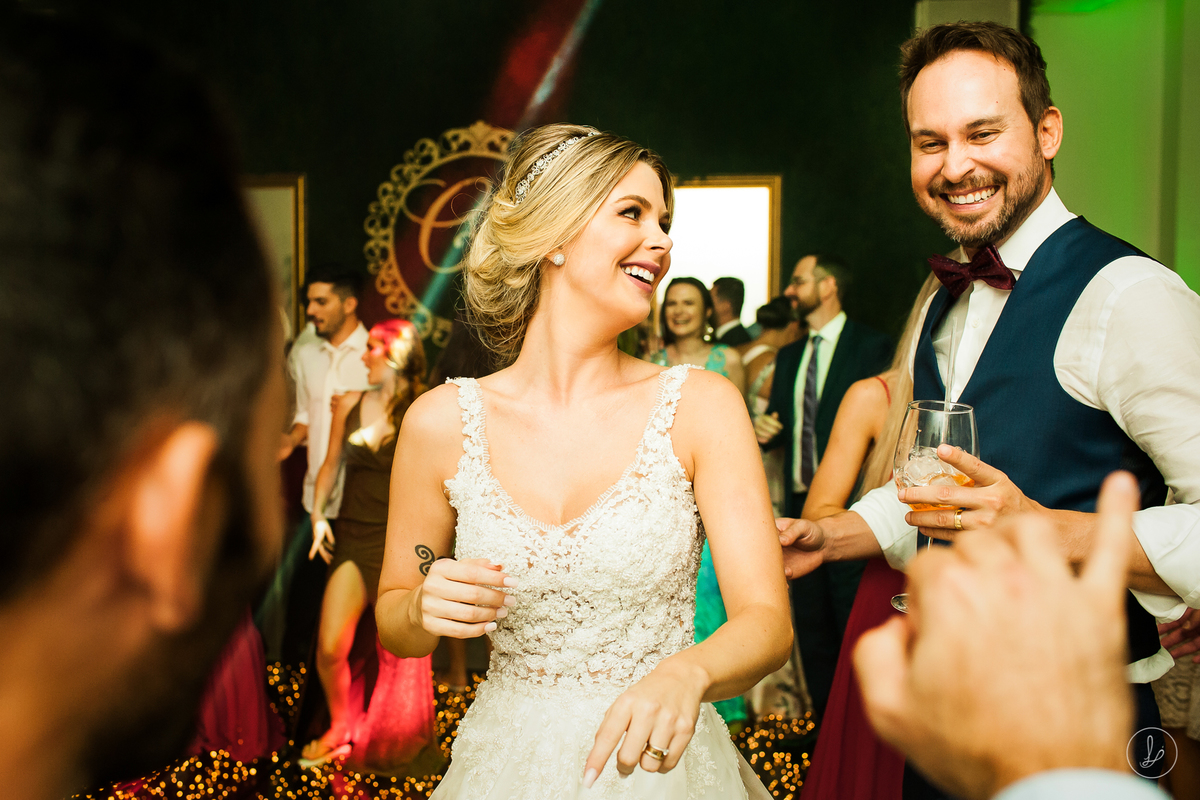 casamentonoaltosdovale,anadottoatelier,vestidodenoiva,lucaslermen,ltmfilmes,melhoresfotosdecasamento,casamentonaserragaucha,melhoresfotografos,fotospremiadasdecasamento,fotosespontaneas,sayido,carlospinto,eletrosax,casamentoemcaxias