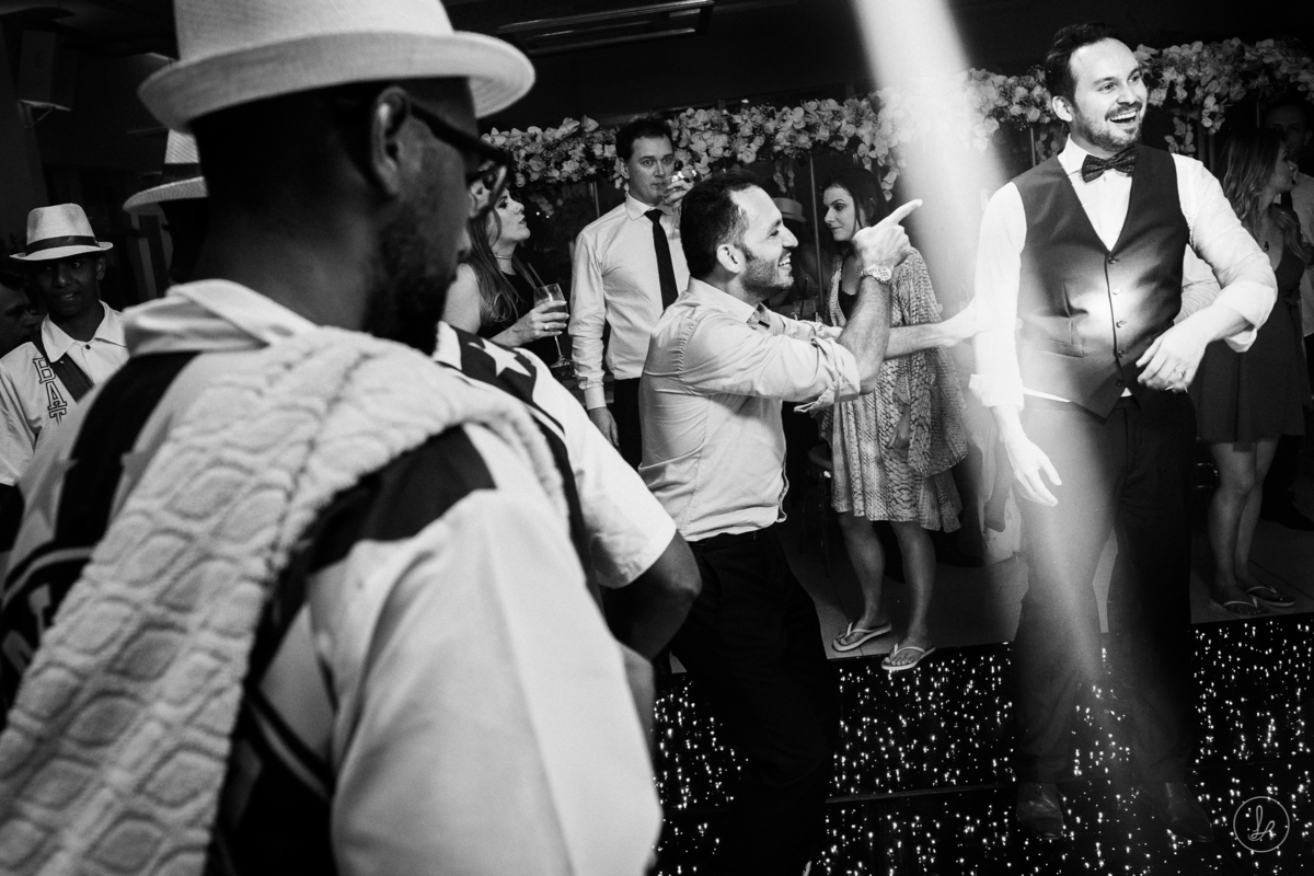 casamentonoaltosdovale,anadottoatelier,vestidodenoiva,lucaslermen,ltmfilmes,melhoresfotosdecasamento,casamentonaserragaucha,melhoresfotografos,fotospremiadasdecasamento,fotosespontaneas,sayido,carlospinto,eletrosax,casamentoemcaxias