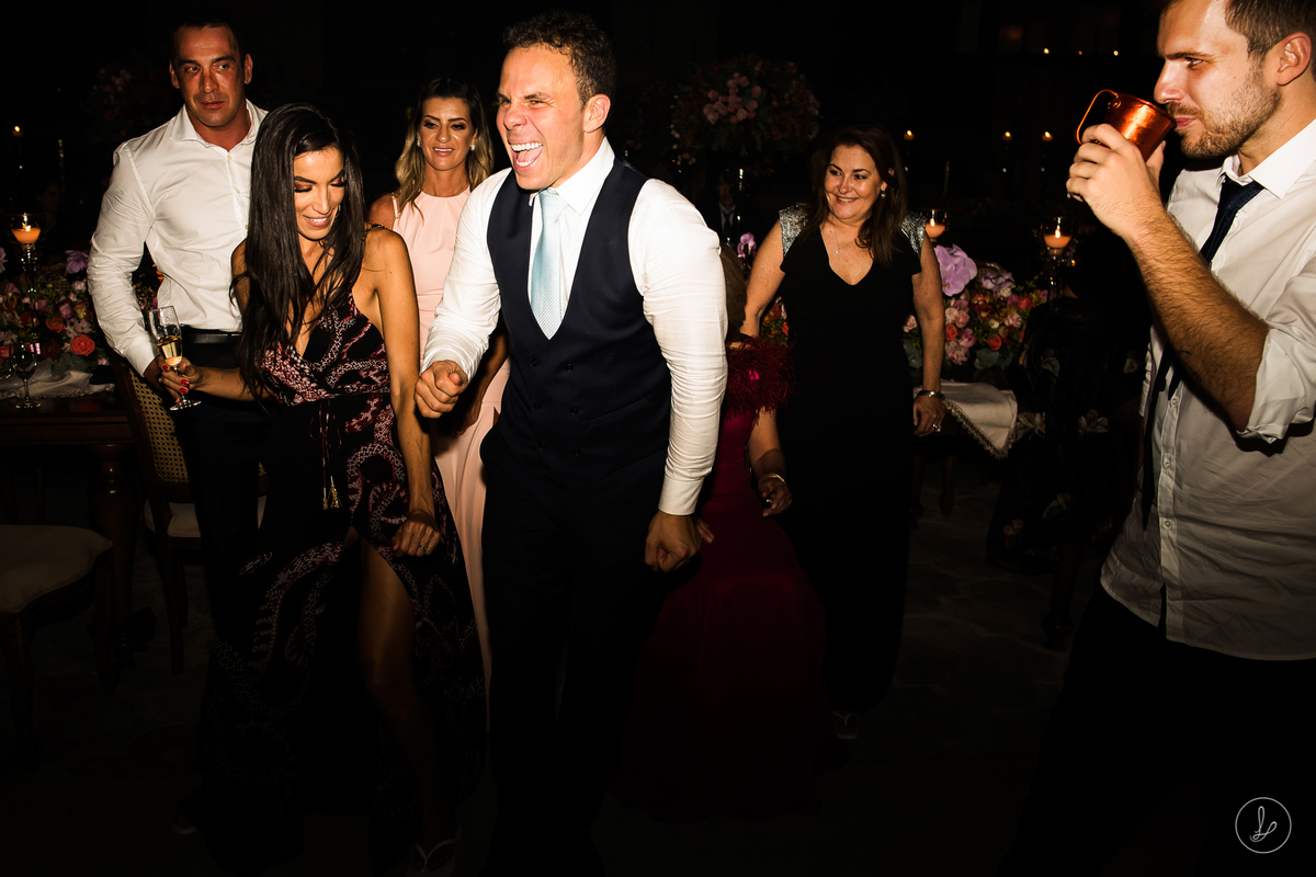 casamentoemcaxiasdosul,casamentoclassico,fotografodecasamento,vestidodenoiva,dehnerguth,nelsonstudio,villabasilico,atelierdasflores,melhoresfotografosdaserra,casamentonaserragaucha,