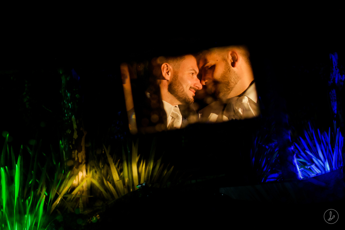 casamentogaynaserragaucha,casamentogay,casamentohomoafetivo,casamentonovaledosvinhedos,santorinigarden,claudiaboeira,lucaslermenfotografia,alphavideo,eletrosax,casaemtnodedoishomens