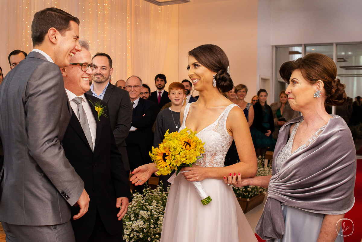 casamentoemcaxiasdosul,casamentonaserragaucha,casamentosuperheroi,fotosespontaneasdecasamento,decoracaodecasamento,melhoresfotosdecasamento,fotosdivertidasdecasamento,vestidodefesta,lucaslermen,altosdovale,lugarespracasar,destnationwedding