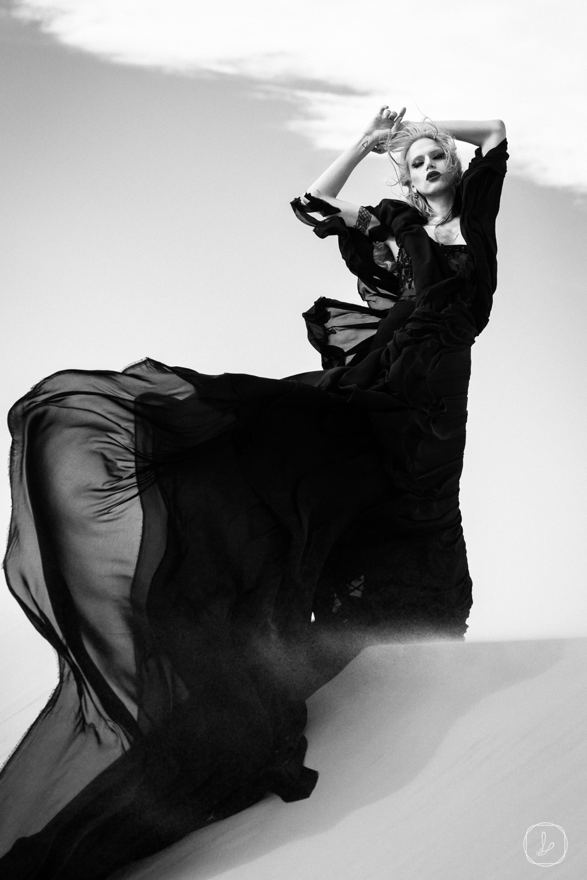 revistalamour,anadottoatelier,disruptura,noivadepreto,noivasautenticas,melhoresfotosdecasamento,editorialdenoivas,lucaslermenfotografia,vestidopreto,noivatrans