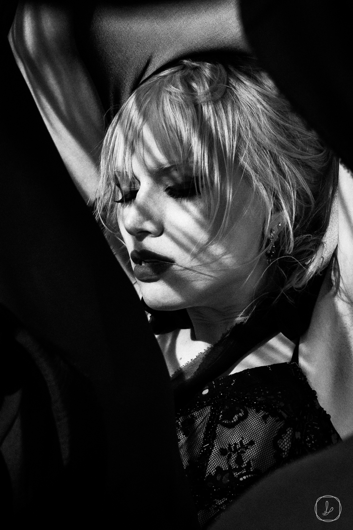 revistalamour,anadottoatelier,disruptura,noivadepreto,noivasautenticas,melhoresfotosdecasamento,editorialdenoivas,lucaslermenfotografia,vestidopreto,noivatrans