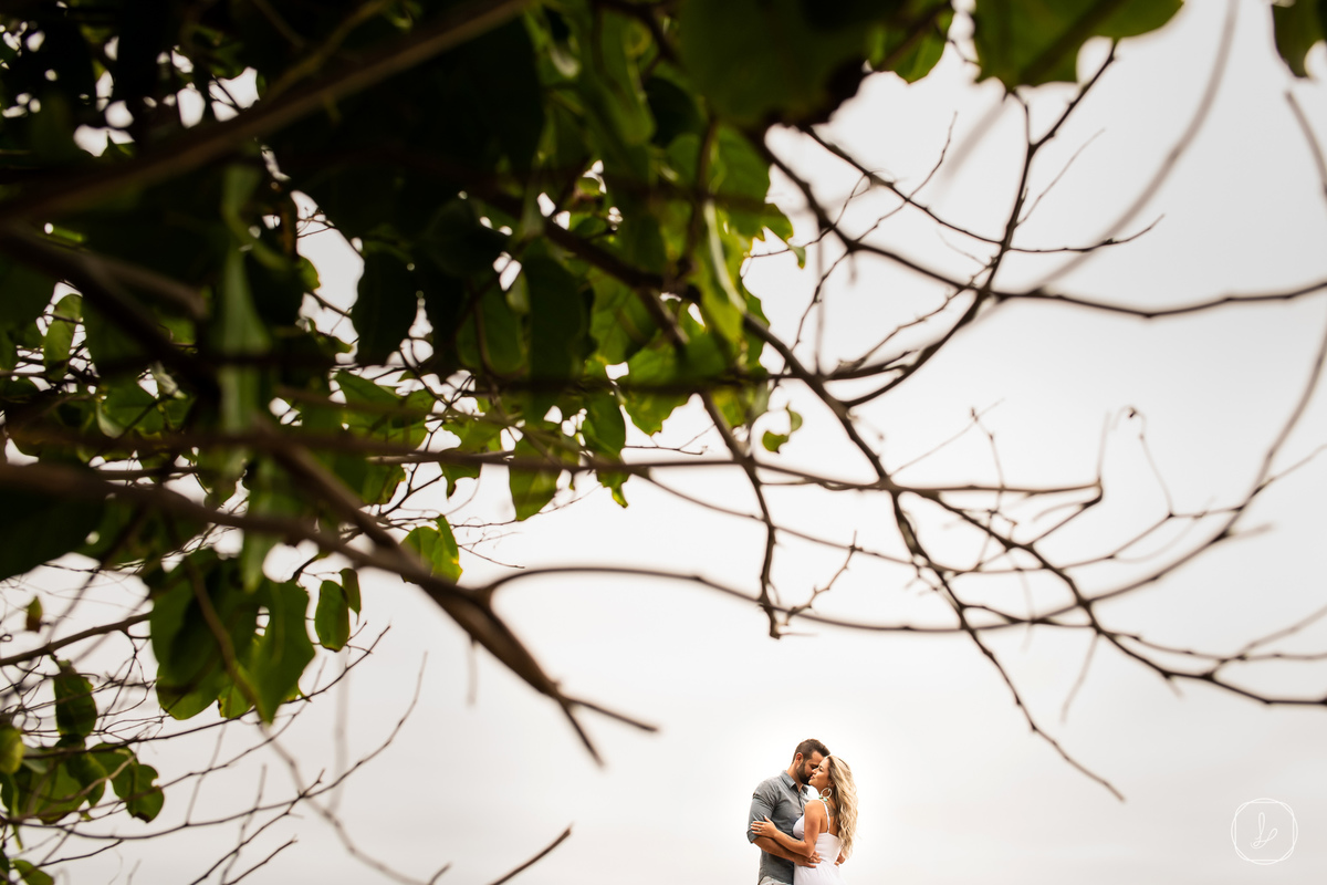 ensaiodecasalnapraia,prewedding,ensaioemflorianopolis,ensaionapraiadajoaquina,barradalagoa,fotosnapraia,fotosespontaneasdecasais,melhoresfotosdecasamento,ensaioslindos,fotosemfloripa